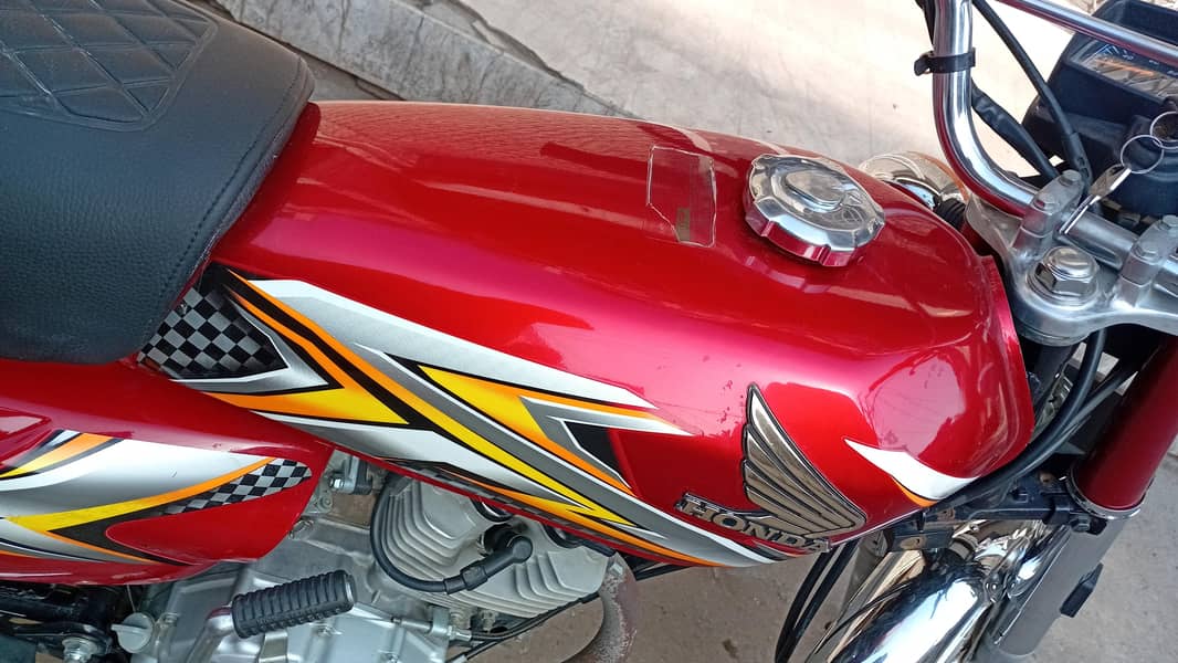 Honda CG 125 | Model 2025 | 10,000 KMs Bike Call 0322 - 6427902 11