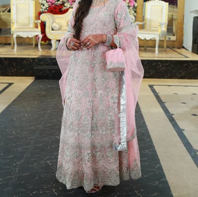 Elegant Maxi in Light pink colour