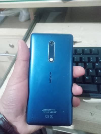 Nokia 5 (dead) for parts only