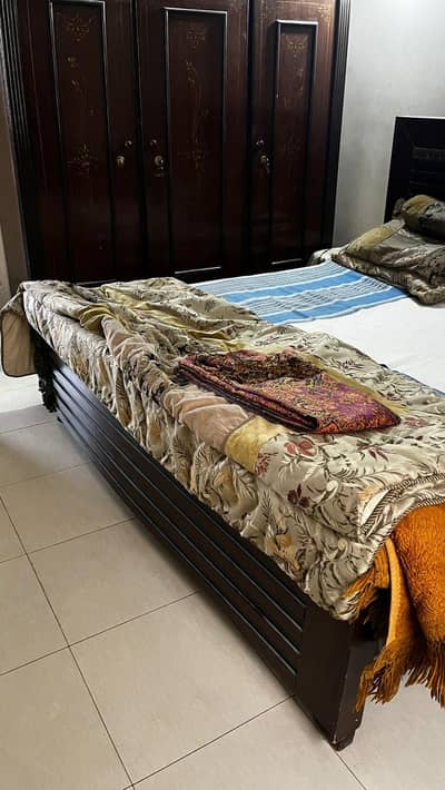 for urgent sale without mattress