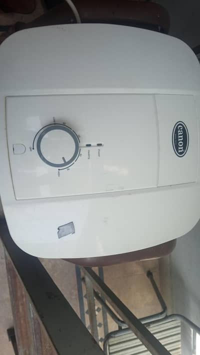 canon instant electric geyser
