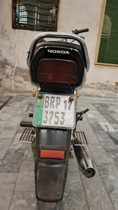 CD dream 70cc bike for sale in 10/10 condition