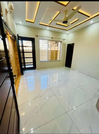 Ground Portion Available For Rent In Media Town