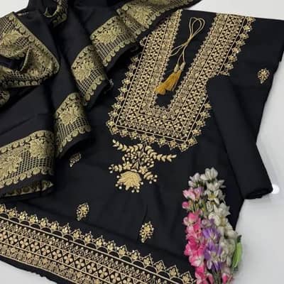 Lawn embroidered plain Digital print 3pc