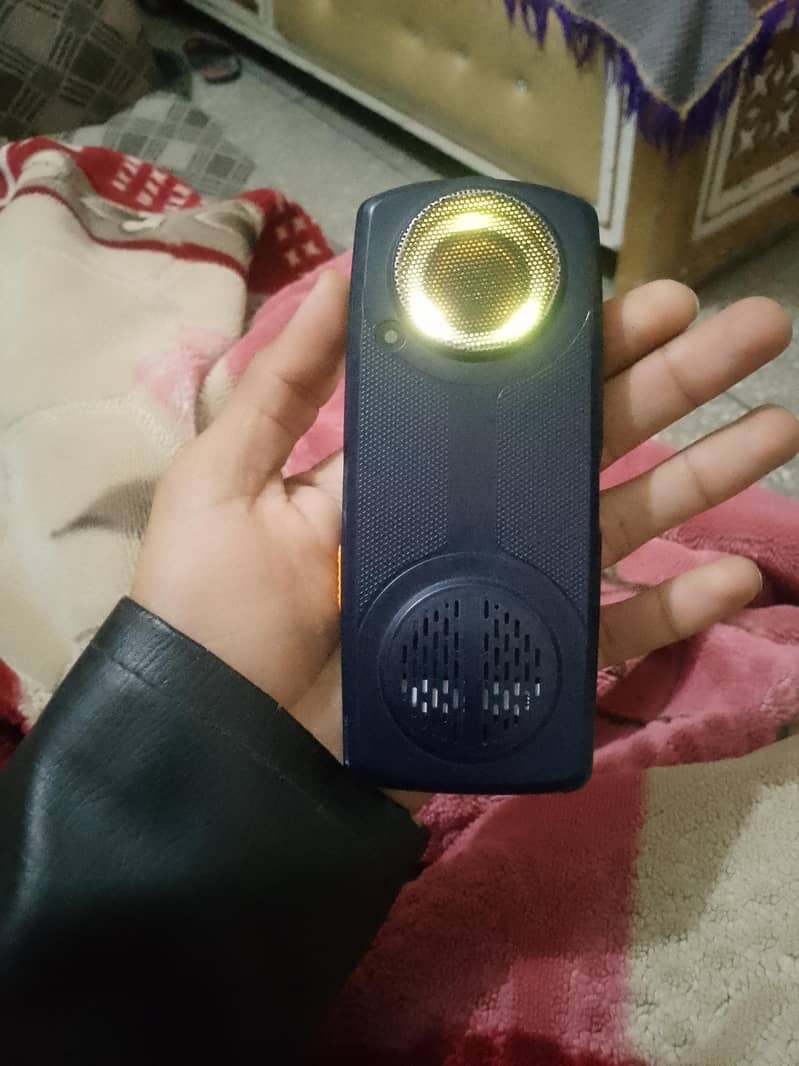 Commando (MeMobile) 0