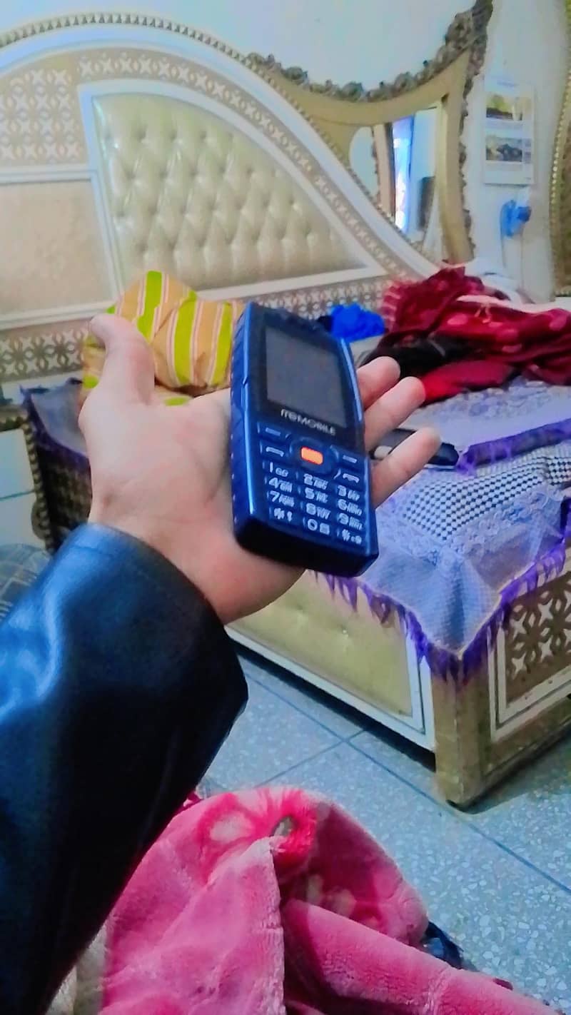 Commando (MeMobile) 8