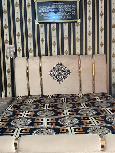 king bed motive design