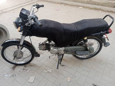 CD70 CC 2003 model Motorcycle Bike Star