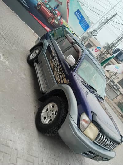 Toyota Prado net and clean for sale