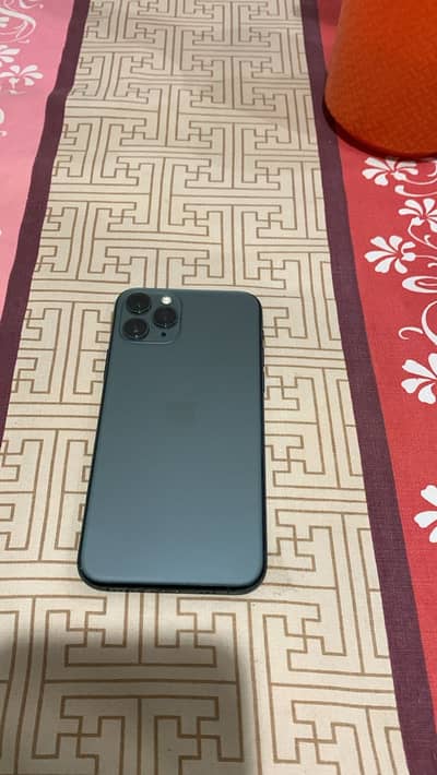 11 pro 256 10/10 only phone 79 battery health