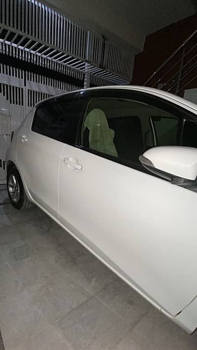 Toyota Vitz (hybrid)