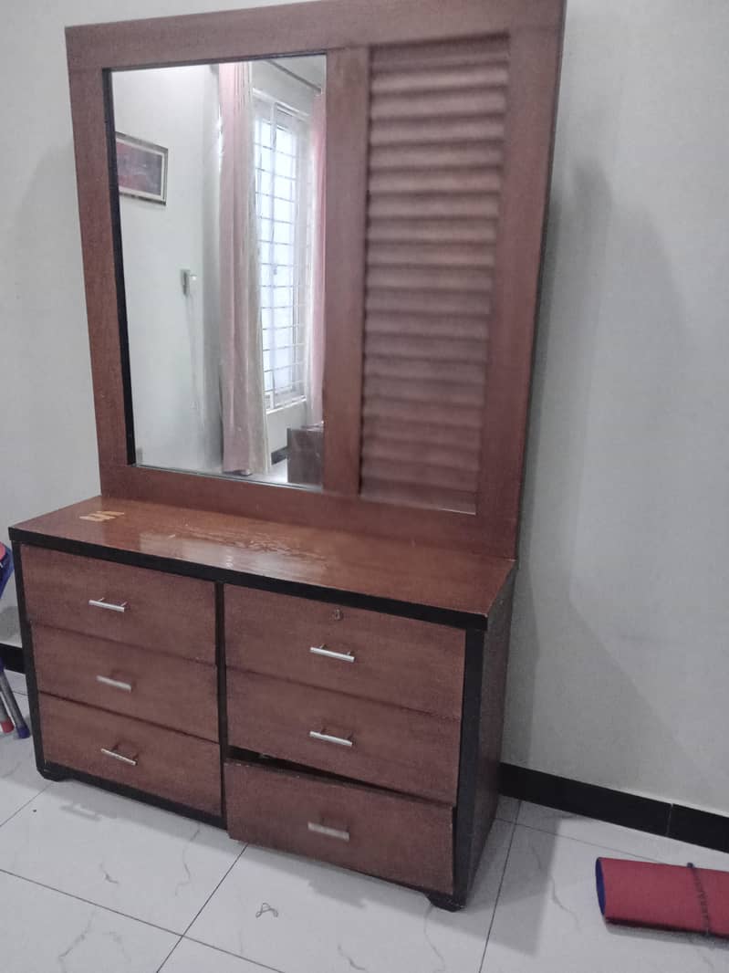 Dressing Table 1