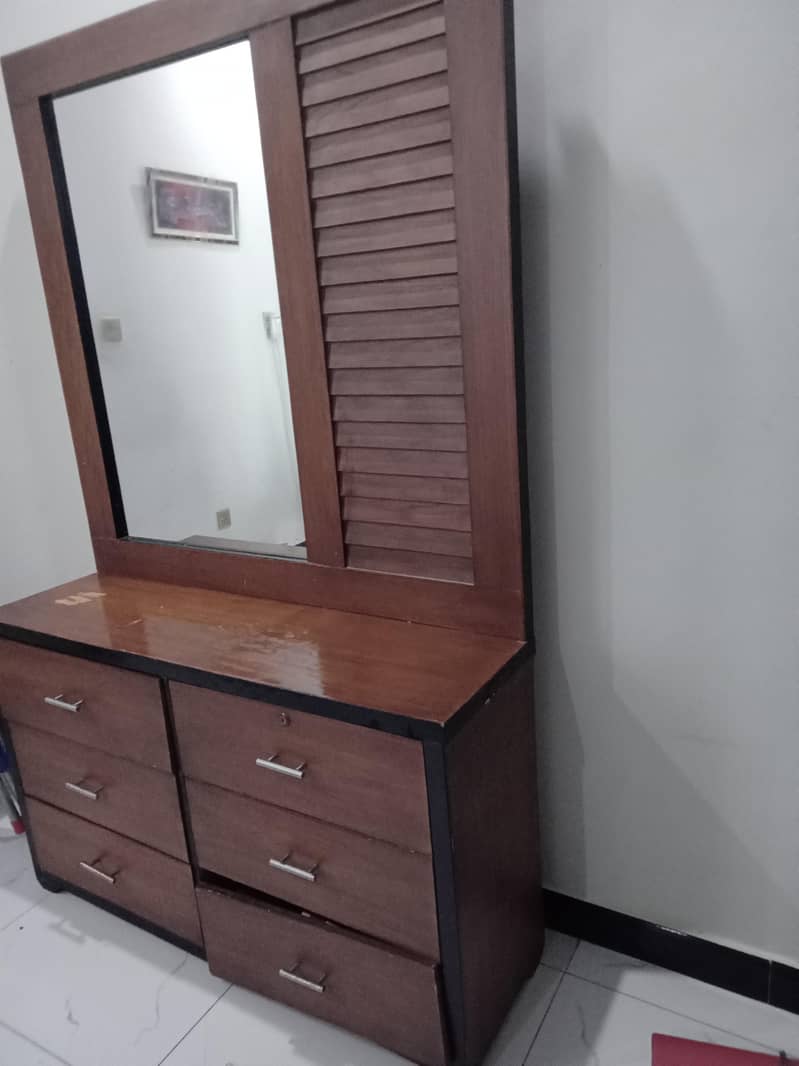 Dressing Table 2