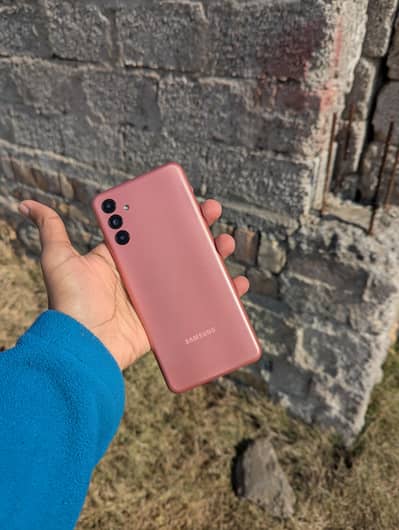 samsung a04s 4.128gb urgent sale