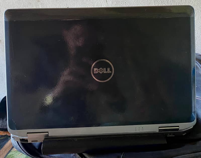laptop Dell i5 third generation 3
