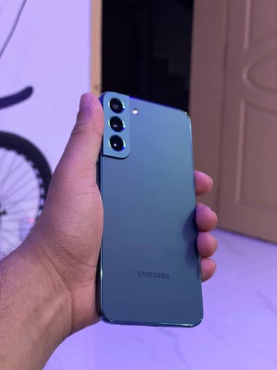 8GB/256GB condition 10/9.9