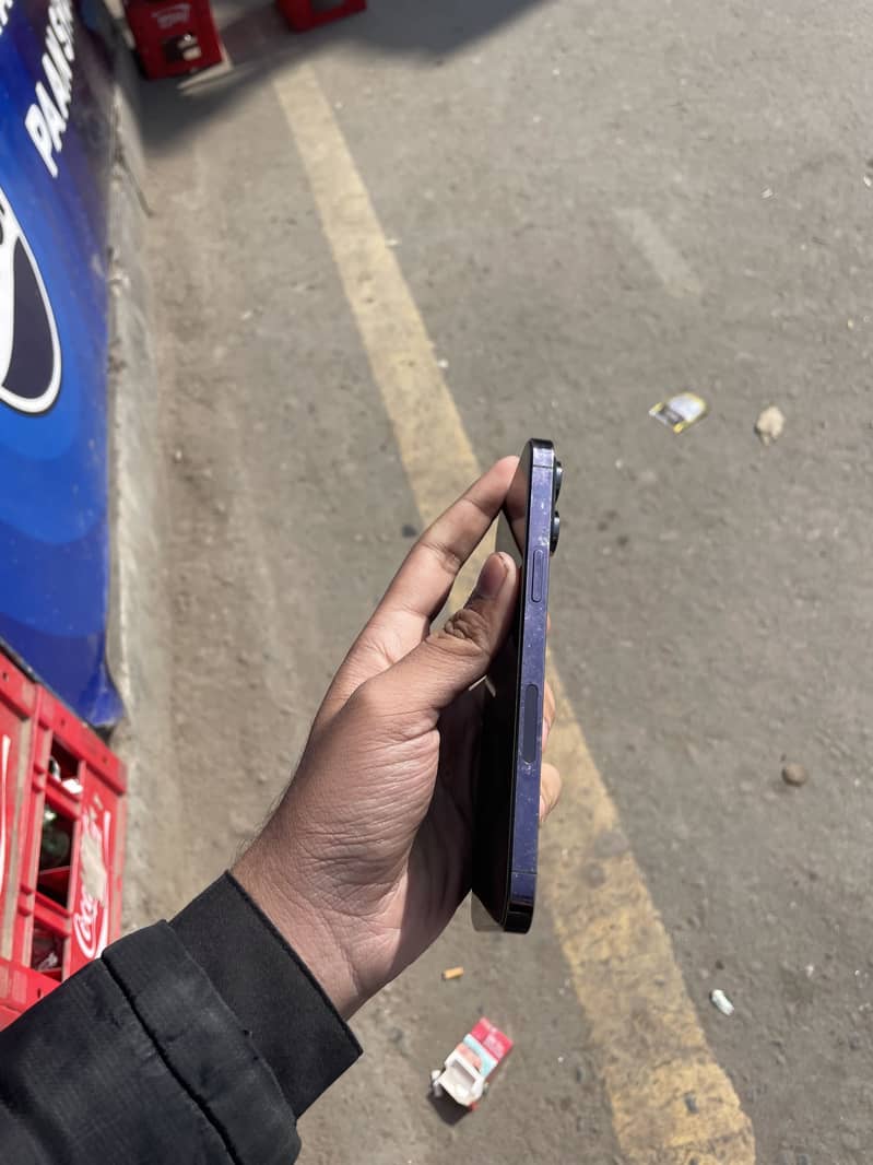 Iphone 14 pro max 3