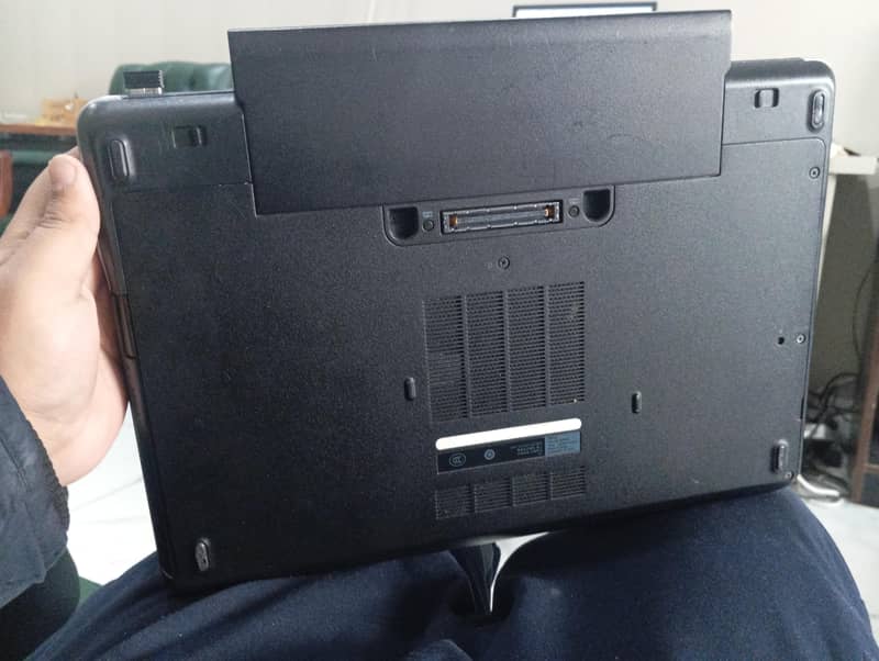 Dell Latitude E6440 5