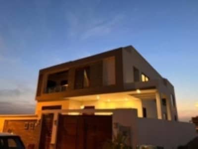 500 Square Yards Villa Available For Rent in BAHRIA TOWN KARACHI