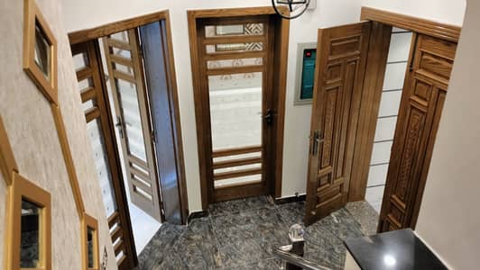 10 Marla House For Rent In Bahria Town Lahore Like New House