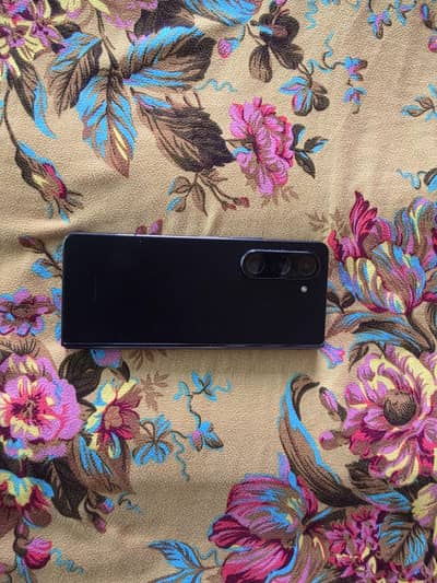 z fold 5 official approved