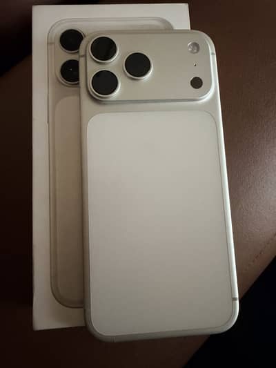 17 Pro Max 256GB Silver JV