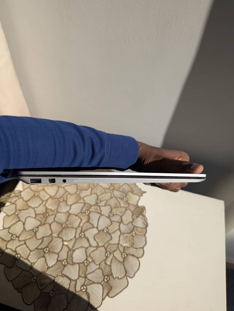 Microsoft Surface Laptop 2 2K Touch Screen 4