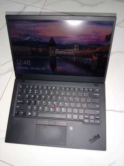 Lenovo ThinkPad X1 Carbon – Core i7 10th Gen (Mint Condition)