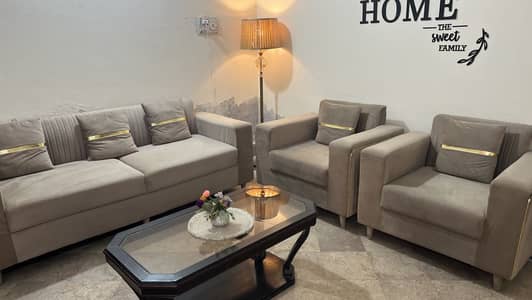 Luxury 5 seater sofa for sale