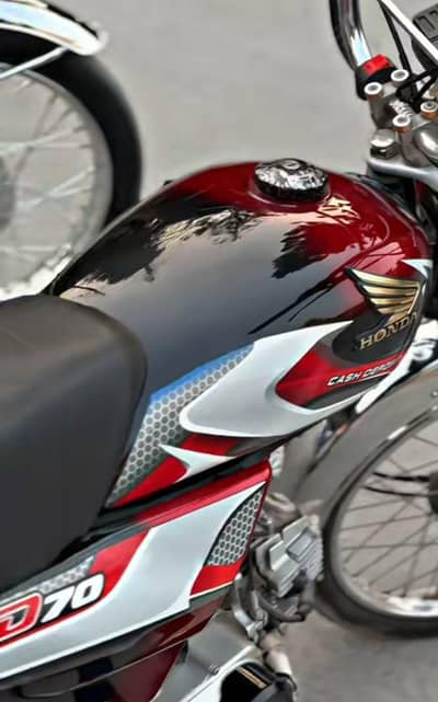 FADE FUEL TANK  2026