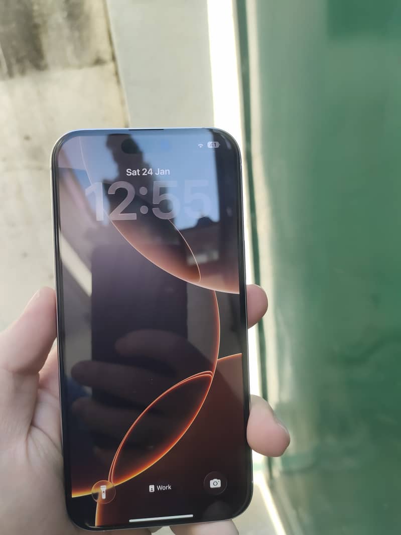 Apple iPhone 16 Pro Max 7