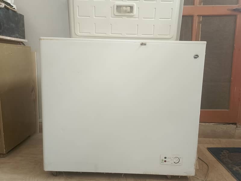PEL deep freezer 0