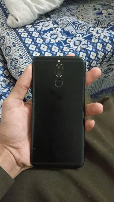 Huawei mate 10 light
