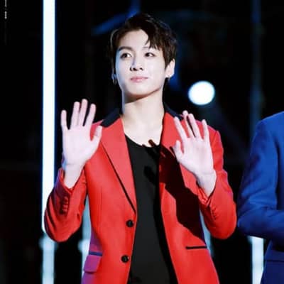 her age clothes available