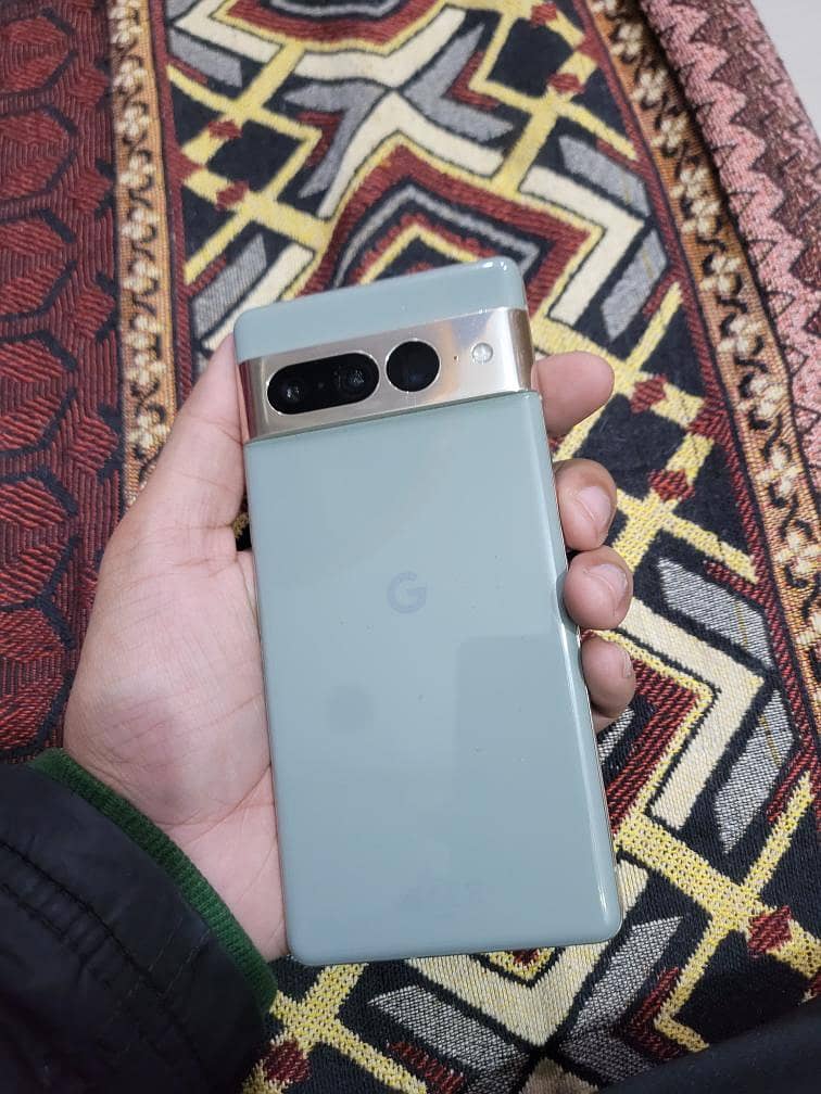 Pixel 7 pro dotted 0