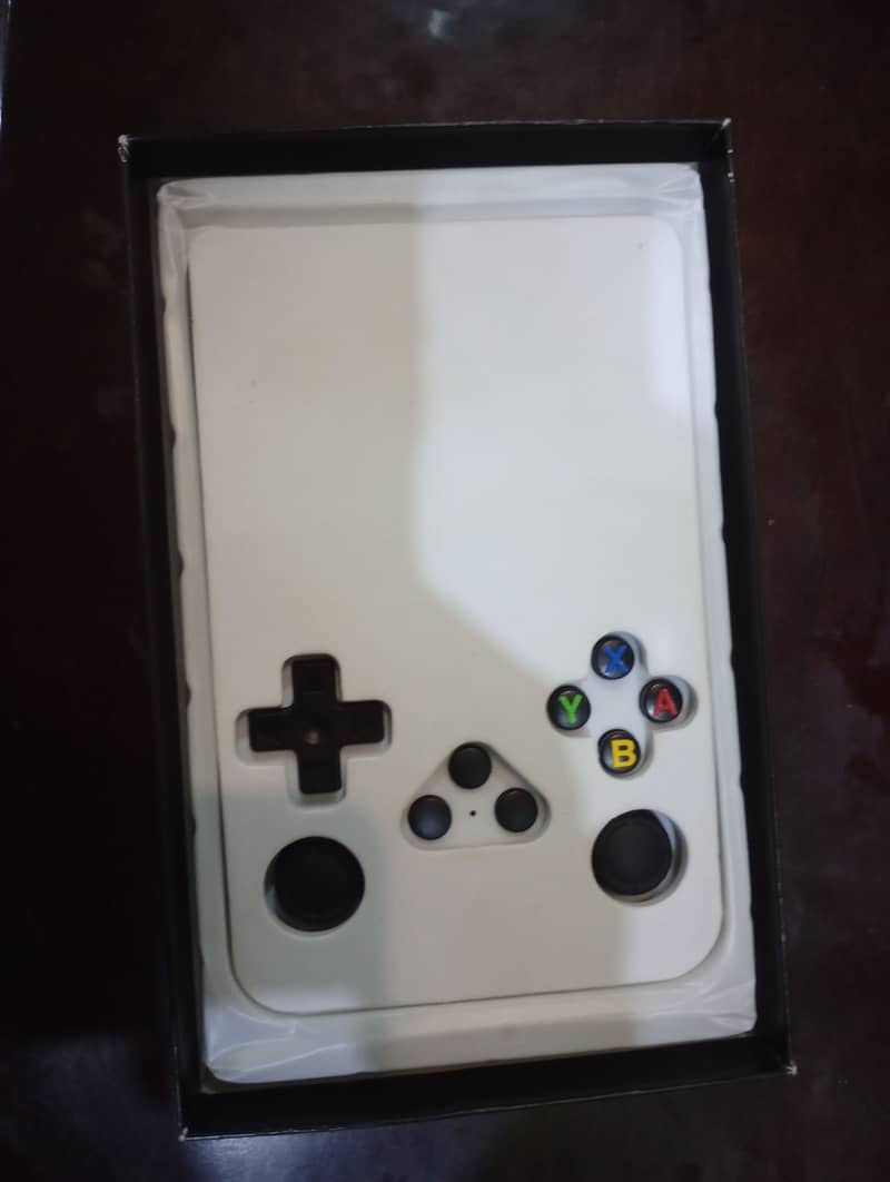 R36S game controller 0