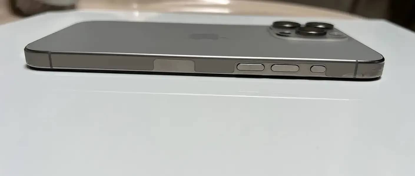 iphone 15 pro max PTA 8