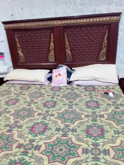 bed set//wooden bed//bed with dressing // bed for sale