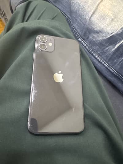 Selling my iphone 11    0/33/531/444/02  whatsapp
