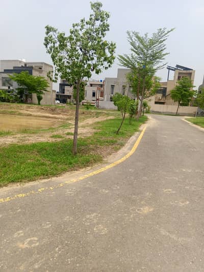 5 marla commercial plot for sale in bahria town good location near geand masjid