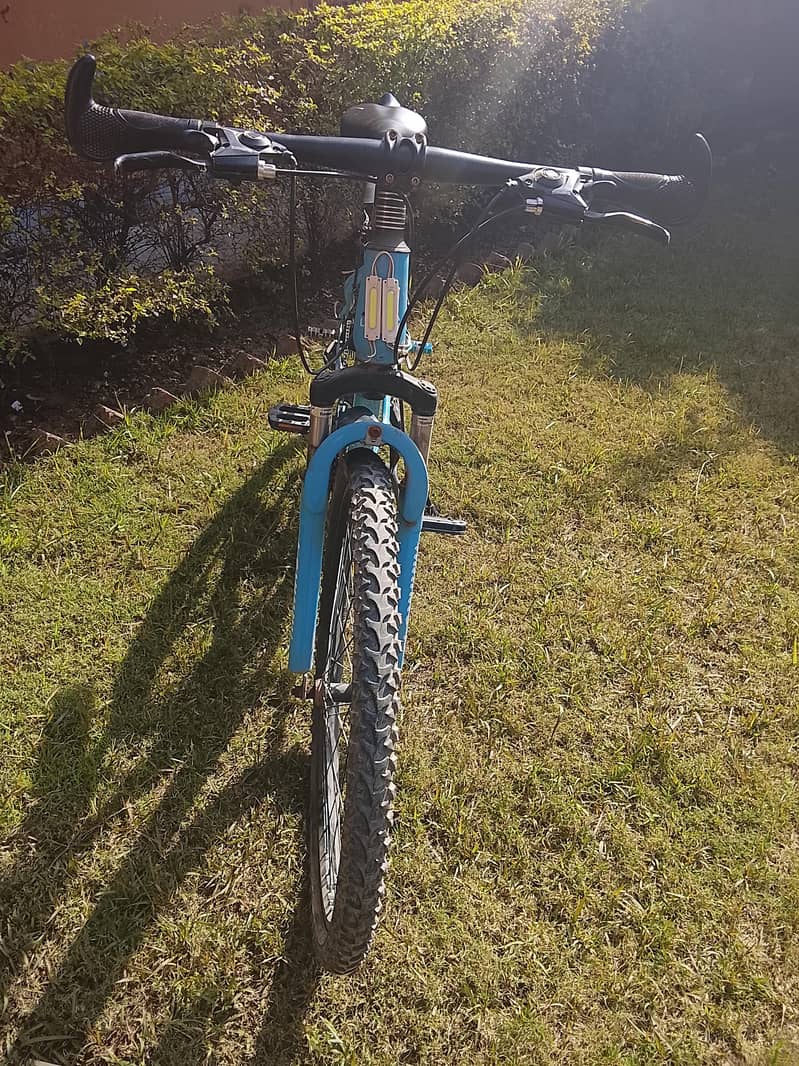 10/10 condition gear cycle 2