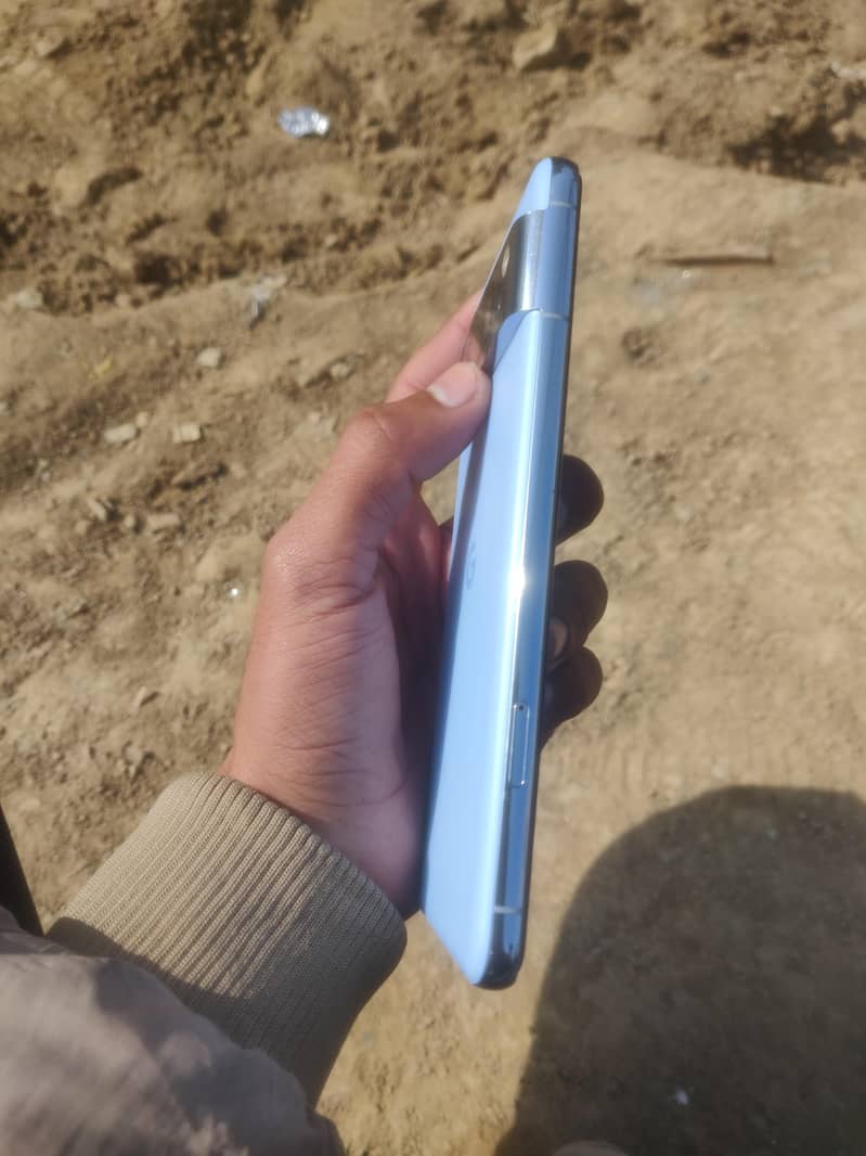 Goggle Pixel 8 pro 2