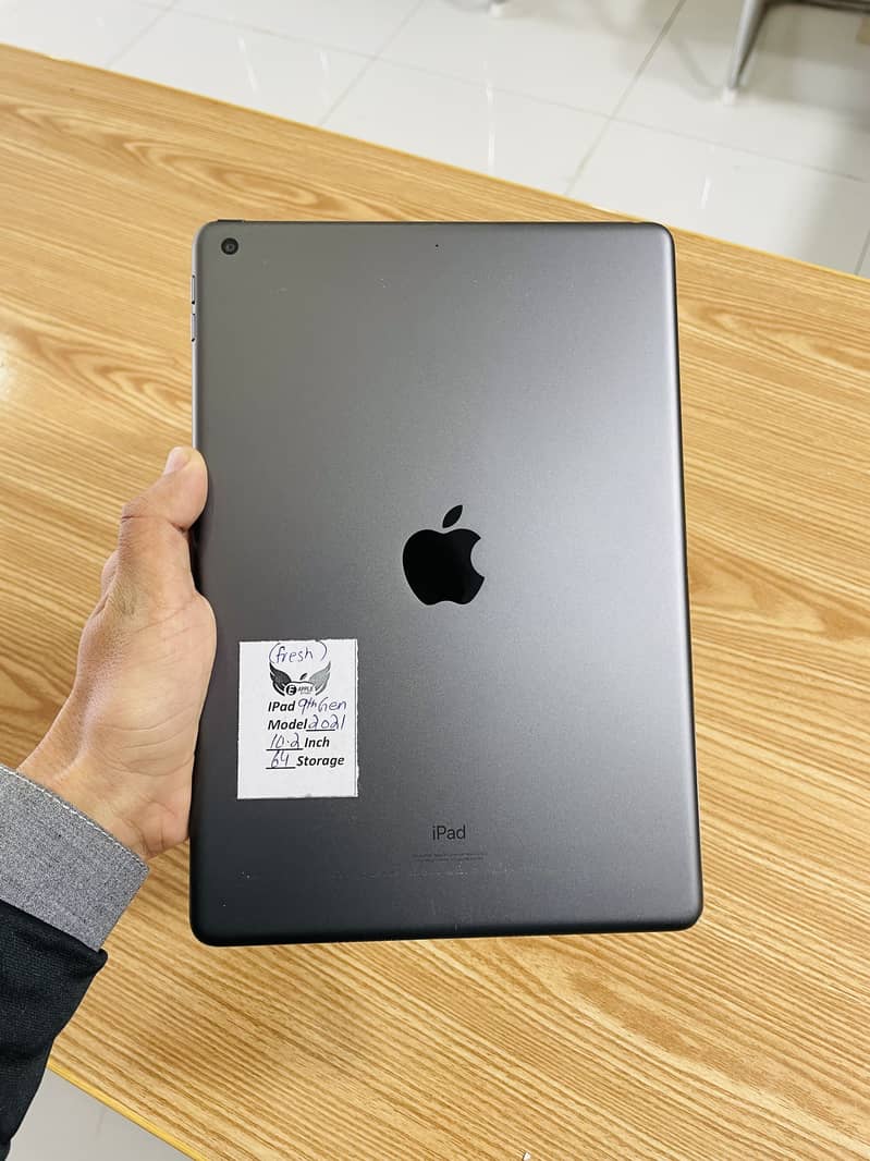 IPad 9th Generation (64GB) 1