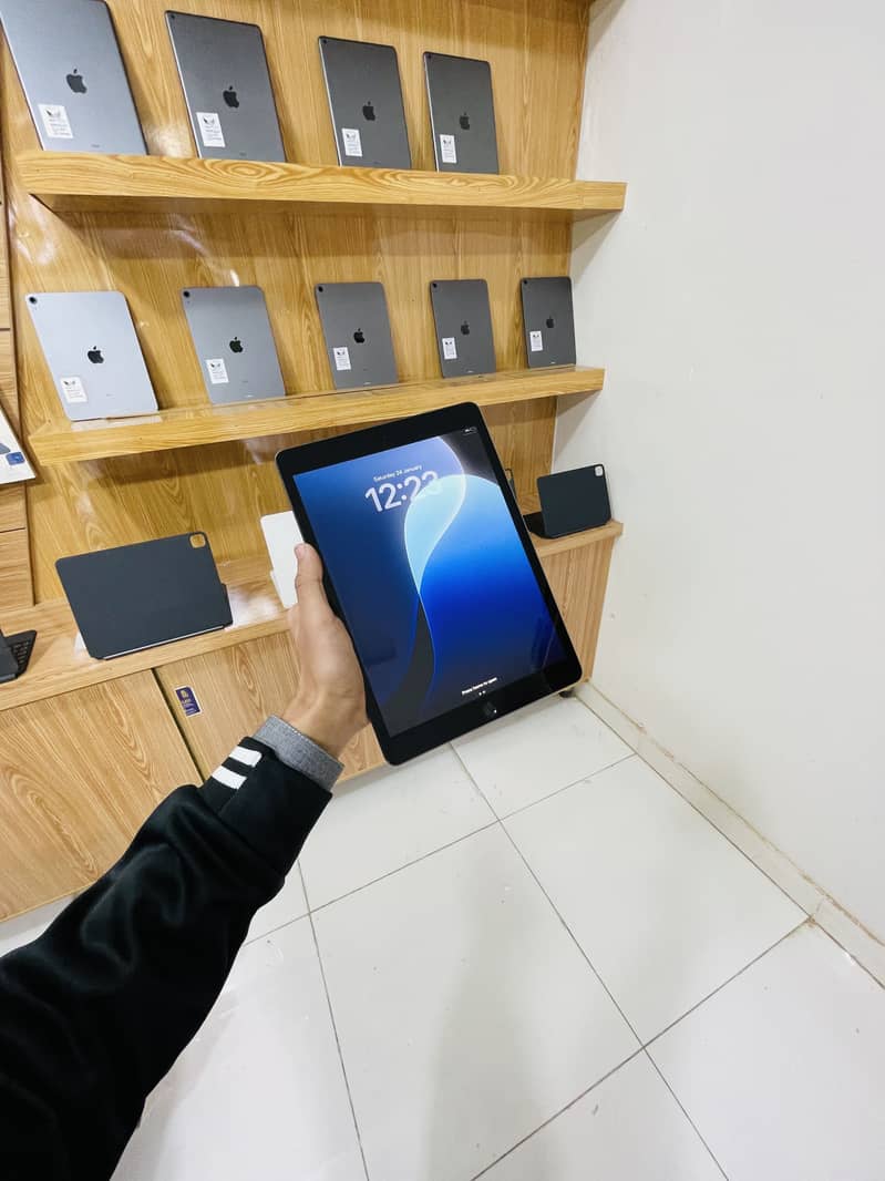 IPad 9th Generation (64GB) 3