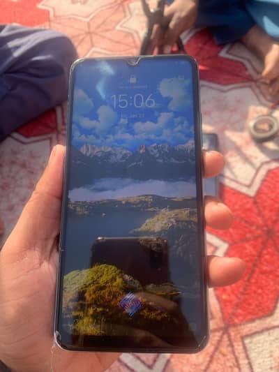 vivo s1 4 128 box charger sath ha single sim ha