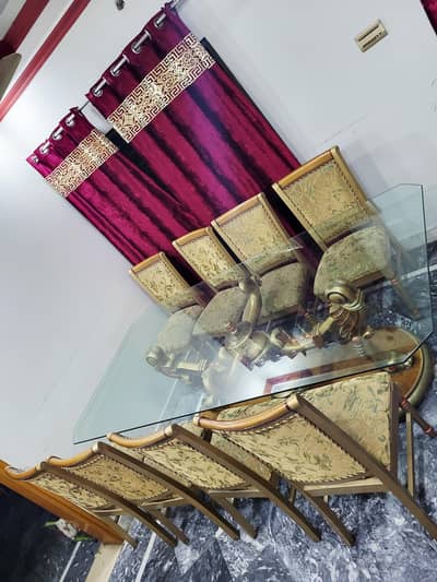 Dining table 10by10 condition with chairs