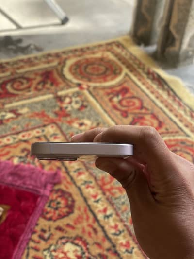 Apple iPhone 14 JV 87% health waterpack