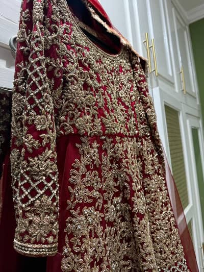 Heavy made party wear