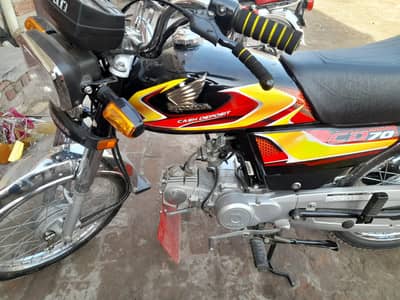 Honda CD70 Red color urgently sale