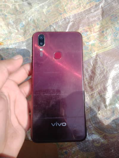 vivo y11 3/32 with box